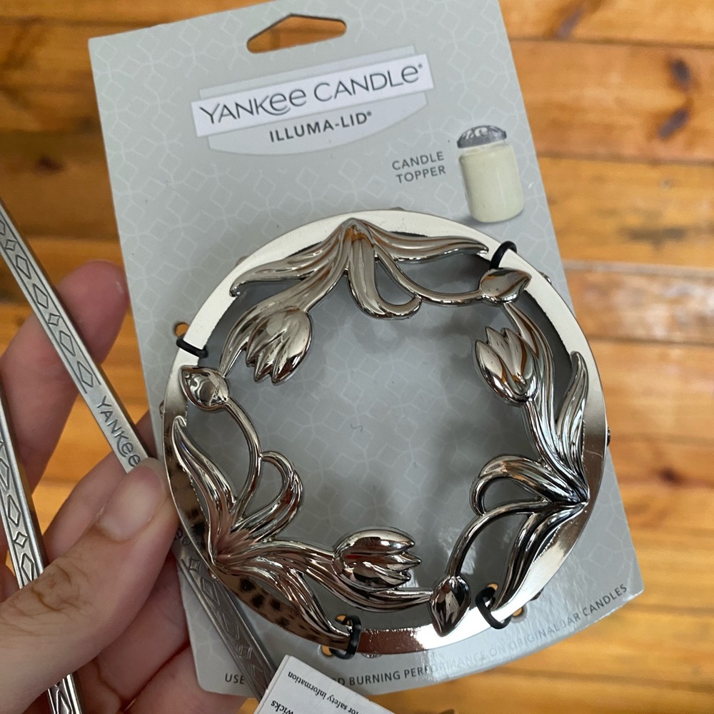 Yankee Candle Lid & Wick Cutter - Picture 2 of 6